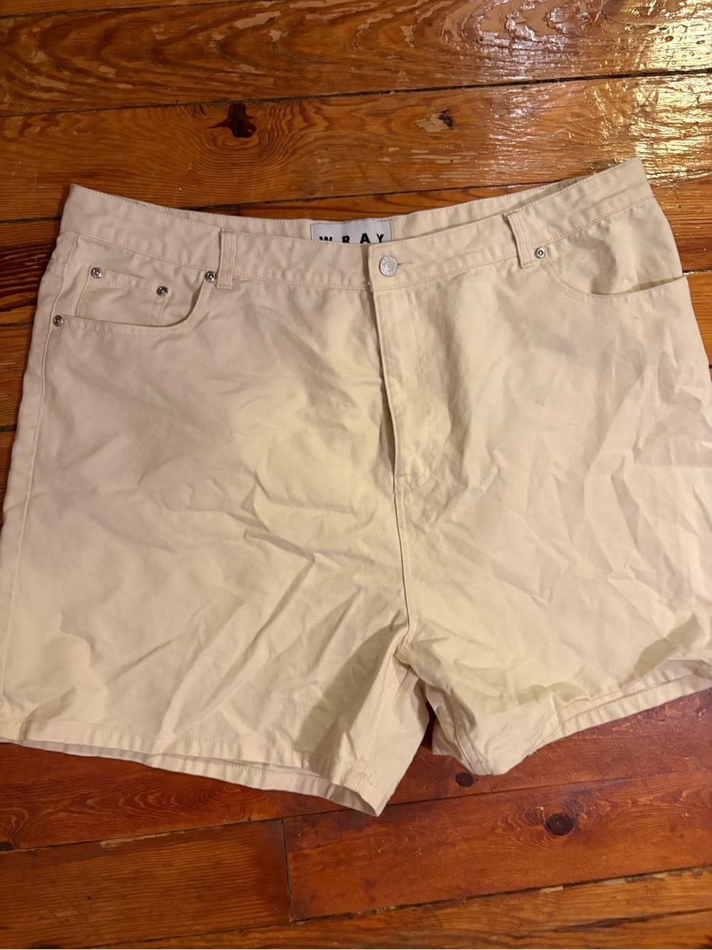 WRAY Cream Denim Shorts Size 16
